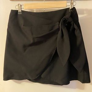 Essue Black Wrap Skirt
